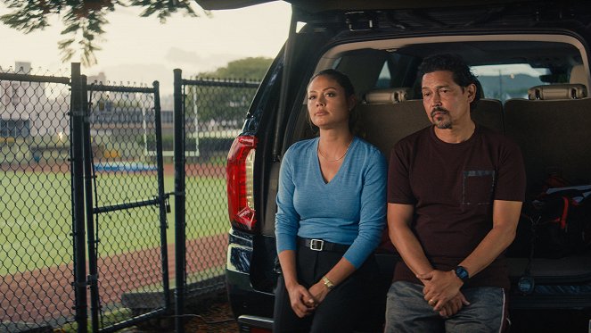 NCIS: Hawai'i - Season 2 - Sudden Death - Van film - Vanessa Lachey, Anthony Ruivivar
