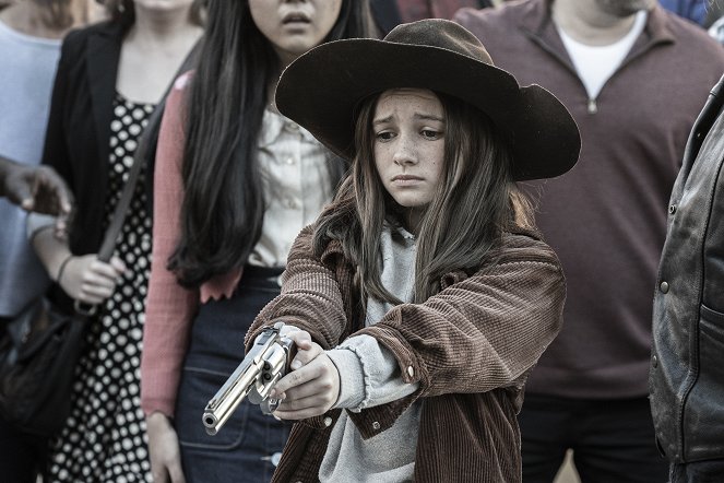 The Walking Dead - A New Deal - Van film - Cailey Fleming
