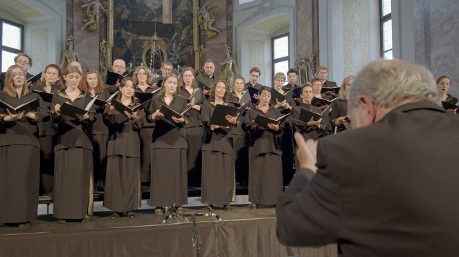 Wenn Stimmen Grenzen sprengen - 50 Jahre Arnold Schoenberg Chor - Kuvat elokuvasta