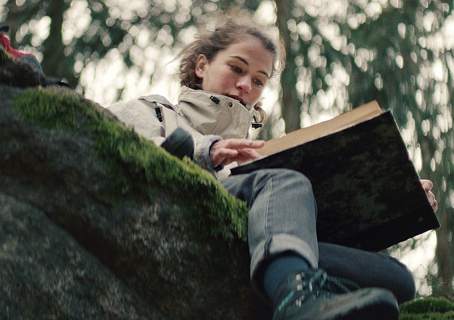 Schweigend steht der Wald - Do filme - Henriette Confurius