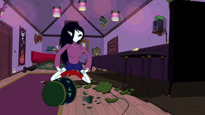 Adventure Time with Finn and Jake - Marceline's Closet - Photos
