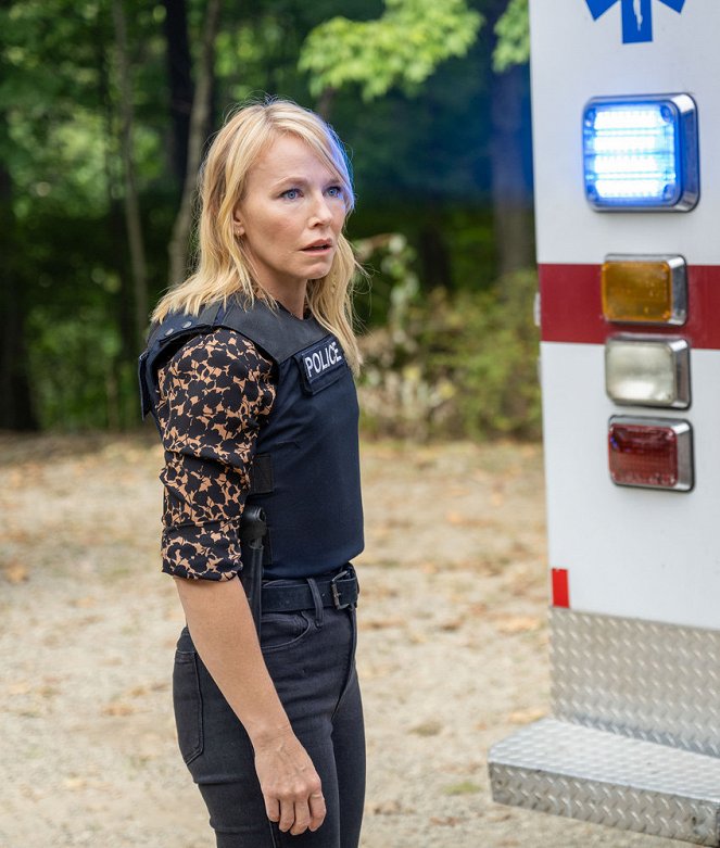 Law & Order: Special Victims Unit - Season 24 - The Steps We Cannot Take - Photos - Kelli Giddish