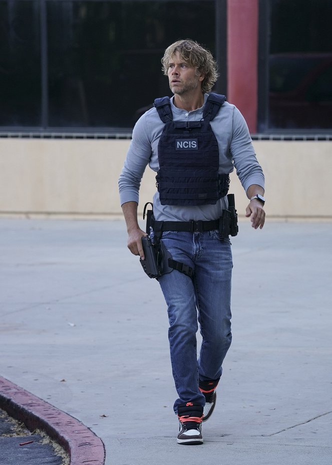 NCIS: Los Angeles - Season 14 - The Body Stitchers - Photos - Eric Christian Olsen