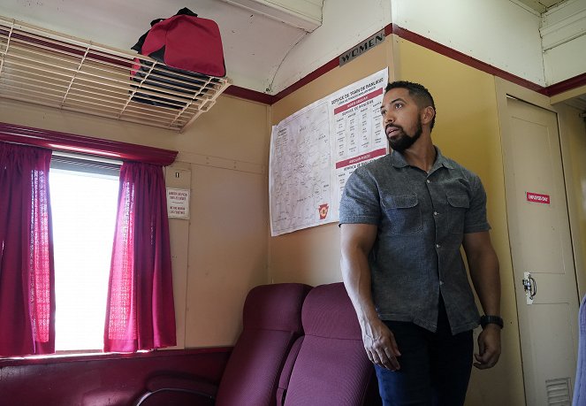 SEAL Team - Season 5 - Frog on the Tracks - Photos