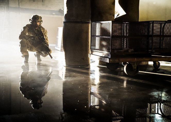 SEAL Team - Season 5 - Need to Know - Van film