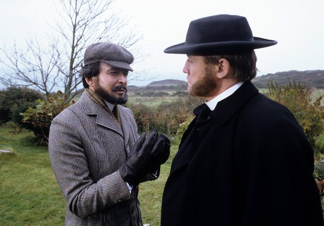 The Return of Sherlock Holmes - Season 2 - The Devil's Foot - Van film