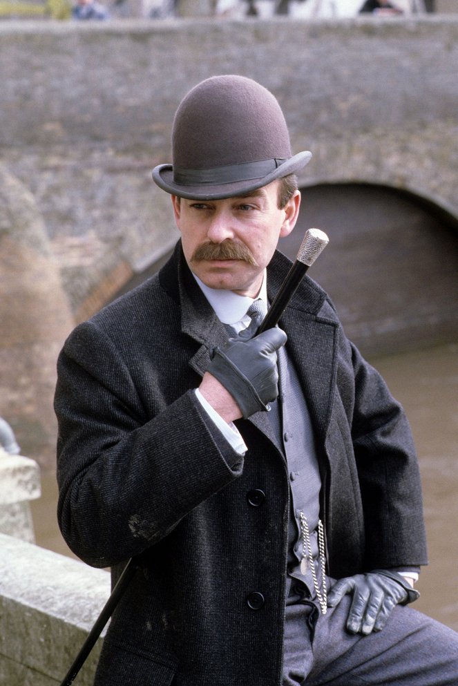 The Return of Sherlock Holmes - Season 1 - The Man with the Twisted Lip - Filmfotos
