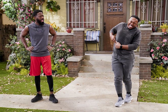 The Neighborhood - Season 3 - Welcome to the Challenge - Photos