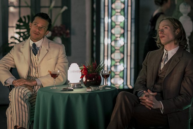 Interview with the Vampire - Is My Very Nature That of a Devil - De la película - Jacob Anderson, Sam Reid