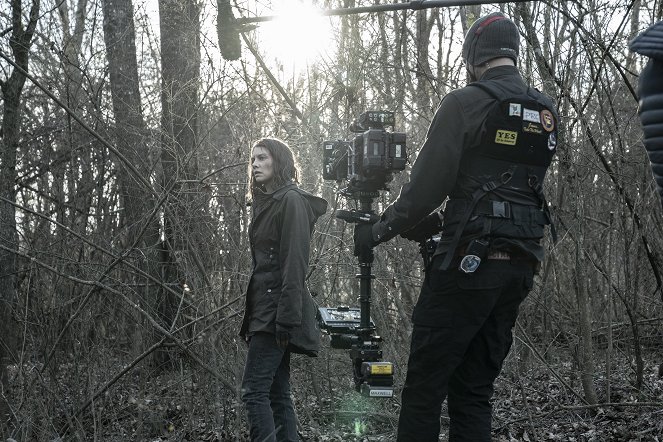 The Walking Dead - Outpost 22 - Forgatási fotók - Lauren Cohan