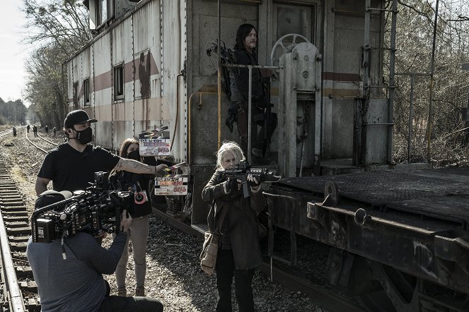 The Walking Dead - Avant-poste 22 - Tournage - Melissa McBride, Norman Reedus