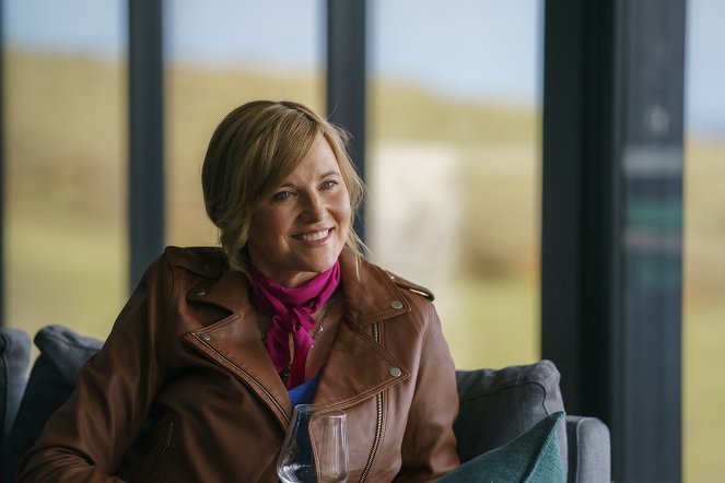 My Life Is Murder - Season 3 - Nothing Concrete - Photos - Lucy Lawless