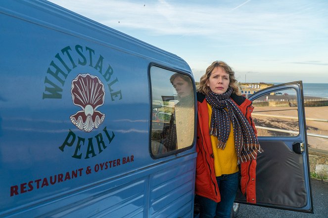 Whitstable Pearl - Season 1 - Disappearance at Oare - Filmfotos