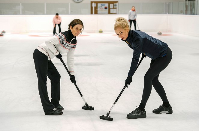 Zurück aufs Eis - Photos - Inka Friedrich, Franziska Schlattner