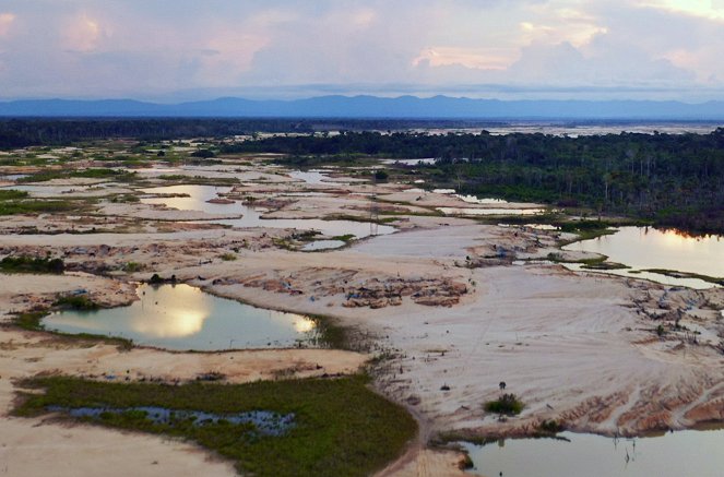 Der Fluss, der uns trennt - Perus Kampf um ein unkontaktiertes Volk - Photos