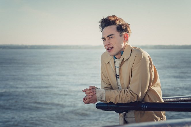 Byl by to hřích - Epizoda 1 - Z filmu - Olly Alexander