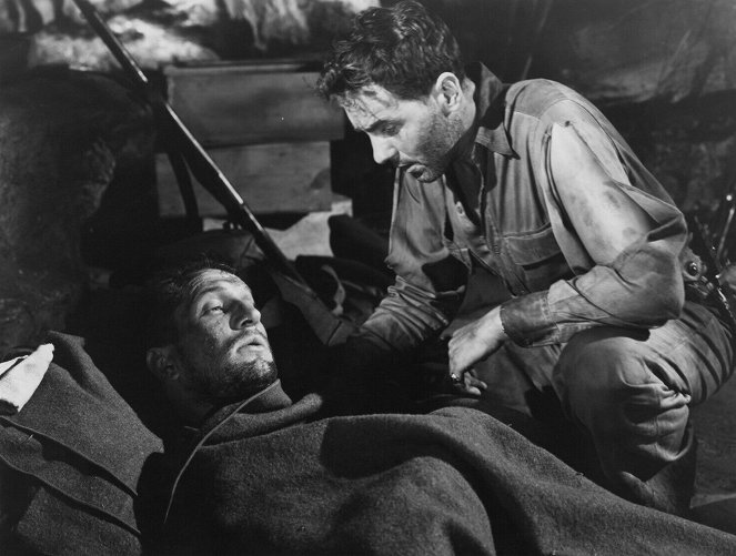 The Eve of St. Mark - Filmfotos - Vincent Price, William Eythe