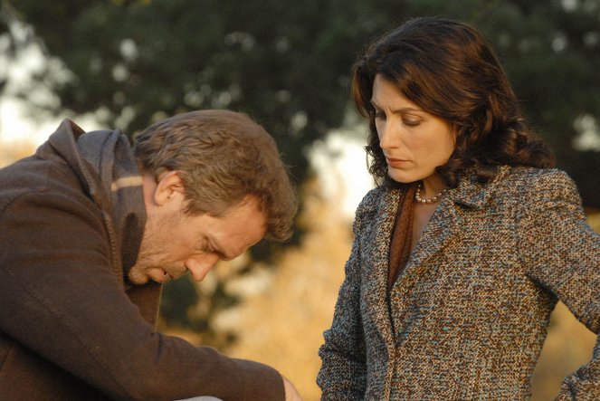 House M.D. - One Day, One Room - Photos - Hugh Laurie, Lisa Edelstein