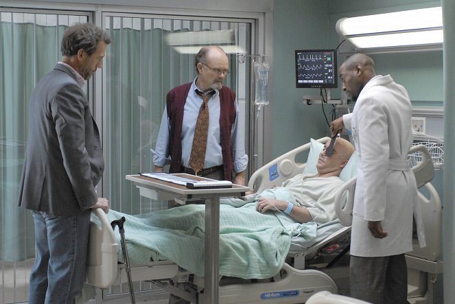 Dr. House - Debílek - Z filmu - Hugh Laurie, Kurtwood Smith, Dave Matthews, Omar Epps