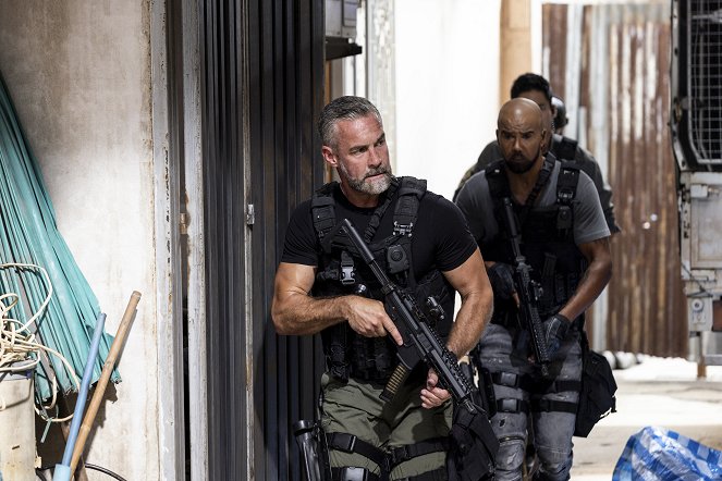 S.W.A.T. - Thai Another Day - Do filme