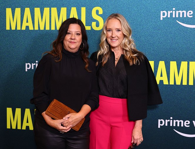 Savci - Z akcií - "Mammals" red carpet premiere and screening at The West Hollywood EDITION on November 02, 2022 in West Hollywood, California