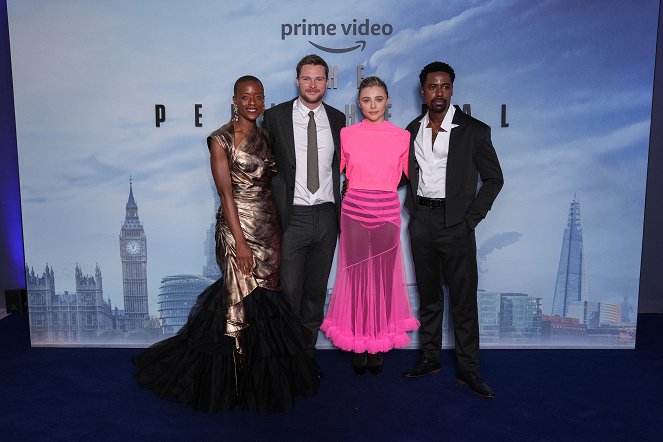 Médium - Z akcí - Special screening of The Peripheral at the Odeon Luxe West End, Leicester Square, London - T'Nia Miller, Jack Reynor, Chloë Grace Moretz, Gary Carr