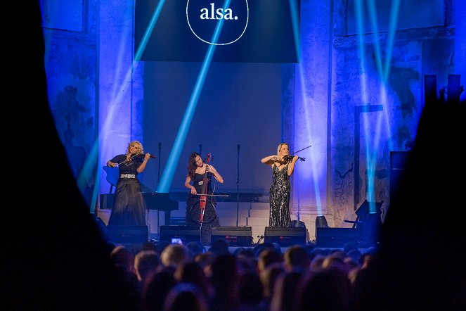 Alsa - koncert hvězd proti bezmoci - Kuvat elokuvasta