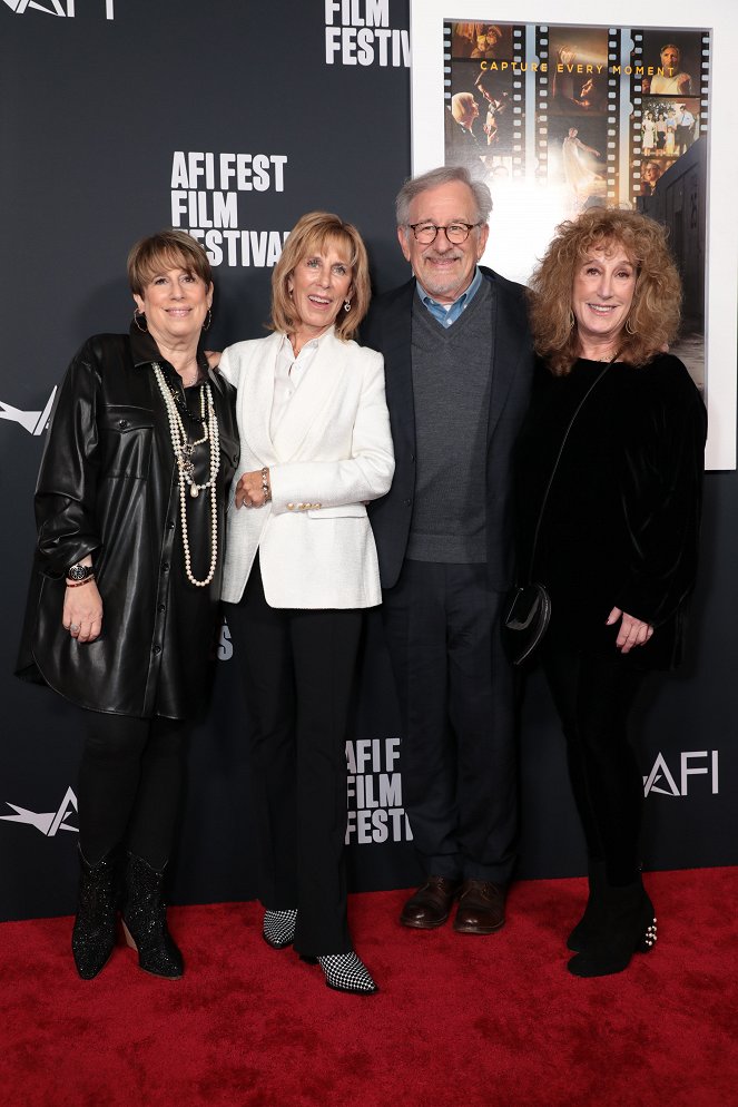Os Fabelmans - De eventos - Special screening of THE FABELMANS at the AFI Fest at the TCL Chinese Theatre on November 06, 2022 in Hollywood, CA, USA - Steven Spielberg, Anne Spielberg