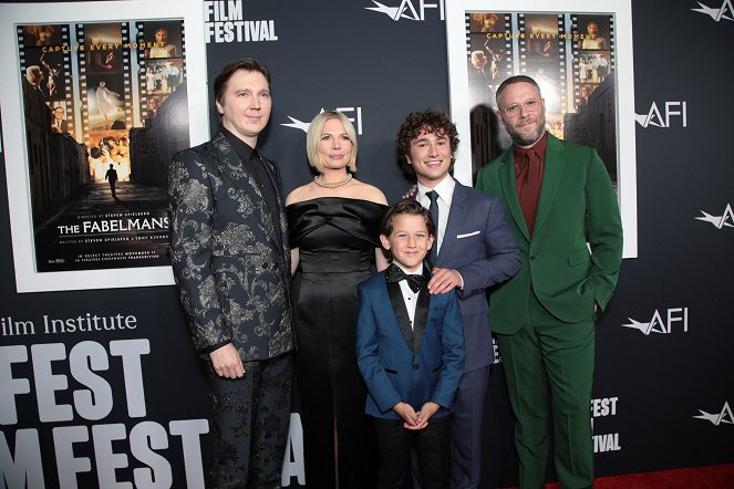 A Fabelman család - Rendezvények - Special screening of THE FABELMANS at the AFI Fest at the TCL Chinese Theatre on November 06, 2022 in Hollywood, CA, USA - Paul Dano, Michelle Williams, Mateo Zoryon Francis-DeFord, Gabriel LaBelle, Seth Rogen