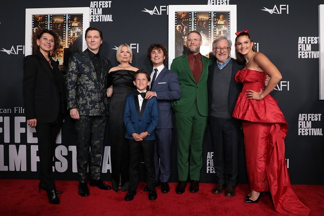 Die Fabelmans - Veranstaltungen - Special screening of THE FABELMANS at the AFI Fest at the TCL Chinese Theatre on November 06, 2022 in Hollywood, CA, USA - Paul Dano, Michelle Williams, Mateo Zoryon Francis-DeFord, Gabriel LaBelle, Seth Rogen, Steven Spielberg