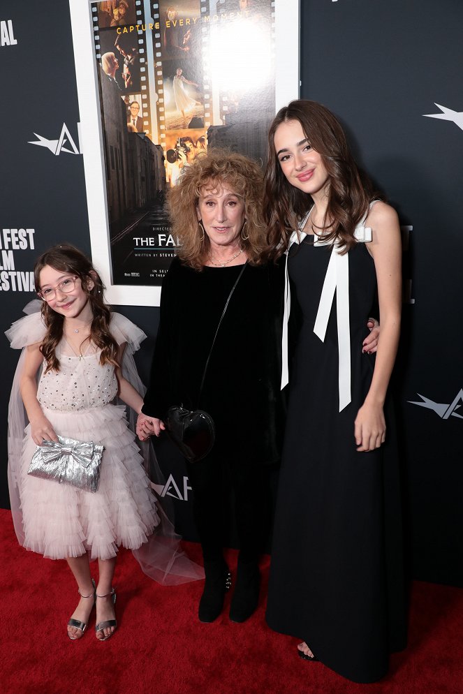 The Fabelmans - Events - Special screening of THE FABELMANS at the AFI Fest at the TCL Chinese Theatre on November 06, 2022 in Hollywood, CA, USA - Anne Spielberg, Julia Butters