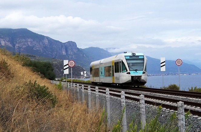 Eisenbahn-Romantik - Peloponnes – Schmalspurbahnen zwischen Meer und Olivenhainen - Kuvat elokuvasta
