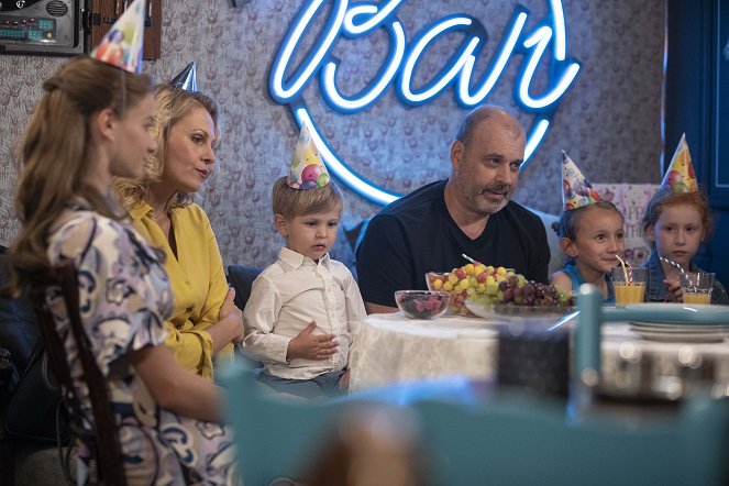 Ordinace v růžové zahradě - Budu čekat - Photos - Michaela Badinková, Petr Rychlý