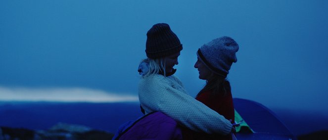 Fjellet - De la película - Ellen Dorrit Petersen, Marte Magnusdotter Solem