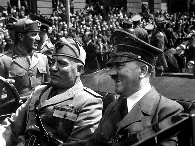 The World War: 1914-1945 - Photos - Benito Mussolini, Adolf Hitler