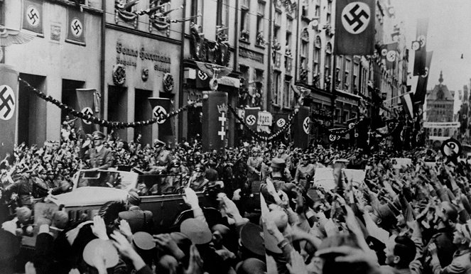 The World War: 1914-1945 - Do filme - Adolf Hitler