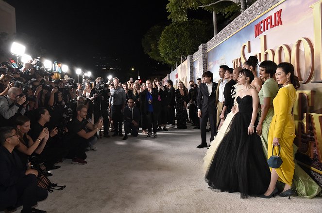 The School for Good and Evil - Events - World Premiere Of Netflix's The School For Good And Evil at Regency Village Theatre on October 18, 2022 in Los Angeles, California - Jamie Flatters, Kit Young, Charlize Theron, Laurence Fishburne, Sophia Anne Caruso, Kerry Washington, Michelle Yeoh