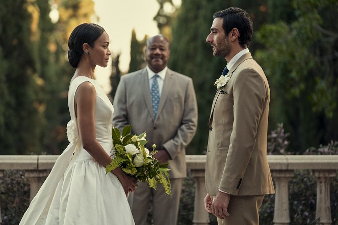 Desde cero - Una villa. Una escoba. Una tarta. - De la película - Zoe Saldana, Eugenio Mastrandrea