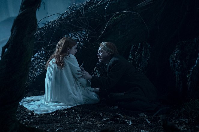 Guillermo del Toro: Rémségek tára - Álmok a boszorkányházban - Filmfotók - Daphne Hoskins, Rupert Grint
