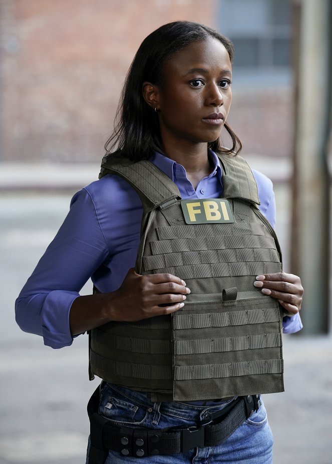 Agenci NCIS: Los Angeles - Season 14 - Let It Burn - Z filmu - Ashlei Sharpe Chestnut