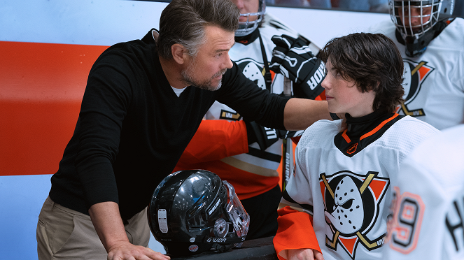 The Mighty Ducks: Game Changers - Lights Out - Photos