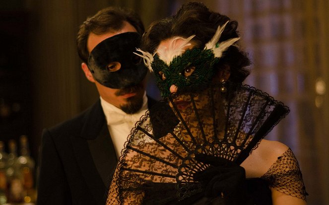 Grand Hotel - Baile de máscaras - Z filmu