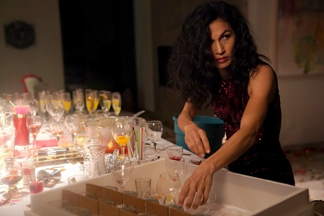 The Cleaning Lady - TNT - Filmfotos - Elodie Yung