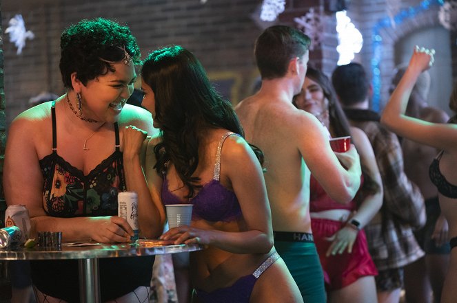 The Sex Lives of College Girls - Season 2 - Winter Is Coming - Photos