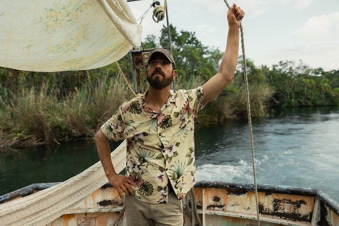 The Mosquito Coast - Season 2 - Least Concern Species - Photos - Justin Theroux