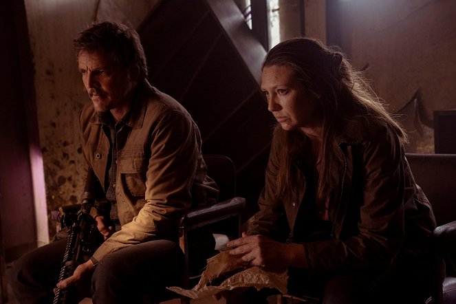 The Last of Us - Fertőzött - Filmfotók - Pedro Pascal, Anna Torv
