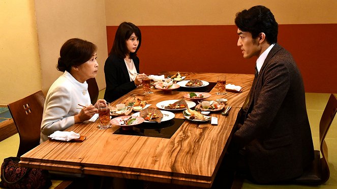 Kekkon aite wa čúsen de - Episode 6 - Kuvat elokuvasta - Miyako Yamaguchi, Aimi Satsukawa, Ryohei Otani