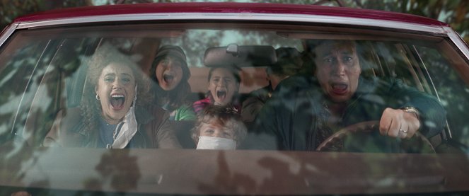 Bílý šum - Z filmu - Greta Gerwig, Raffey Cassidy, May Nivola, Adam Driver