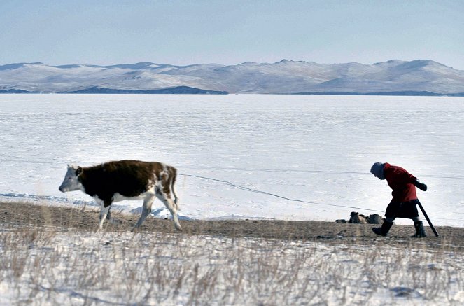 Die alte Frau und der See - Winter am Baikal - Filmfotos