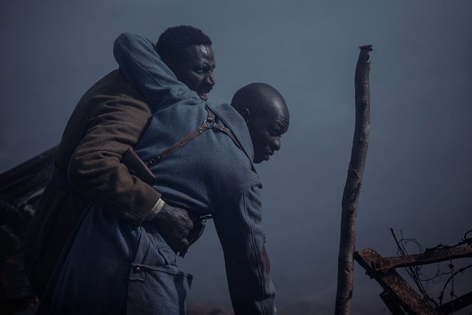 Father & Soldier - Photos - Omar Sy, Alassane Diong